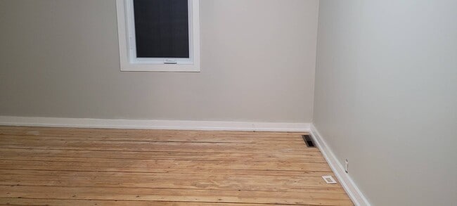 Building Photo - 307 Chem. Tobique