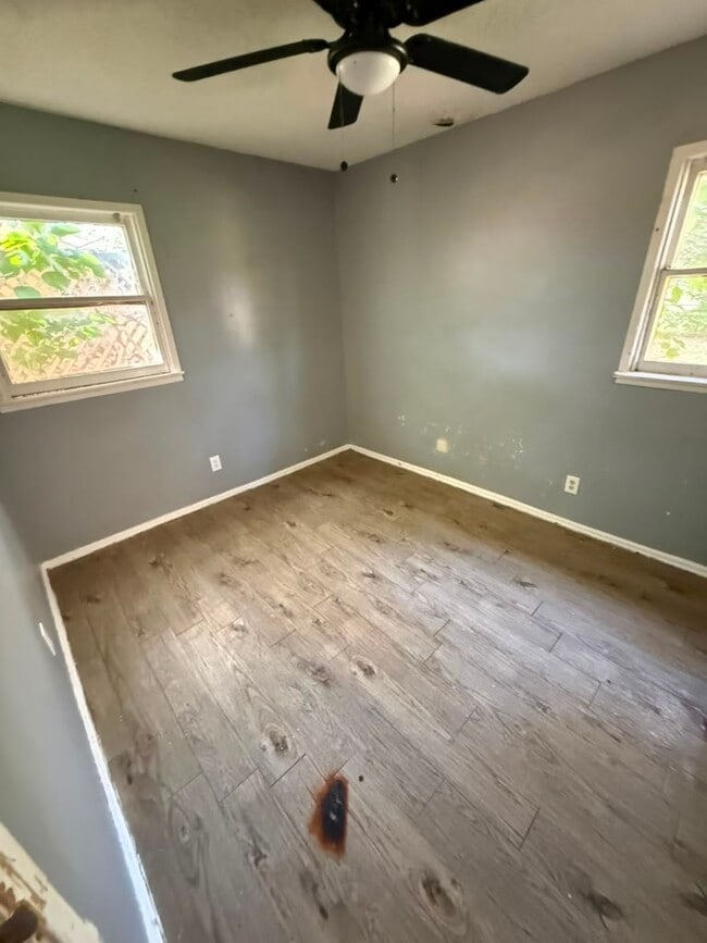 Building Photo - 312 Beech Ave