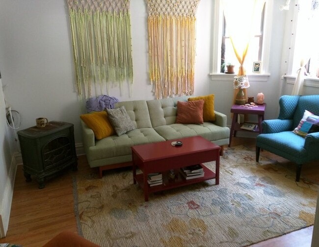 Building Photo - 2049 N Kedzie Ave