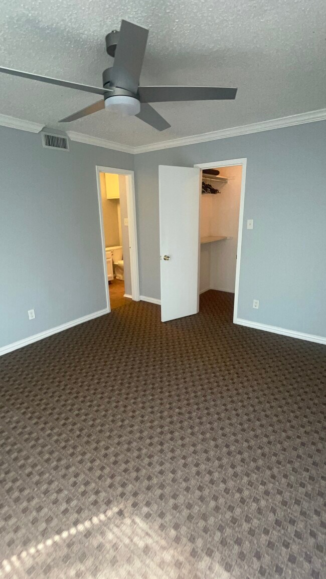 Foto del edificio - 7145 Fair Oaks Ave