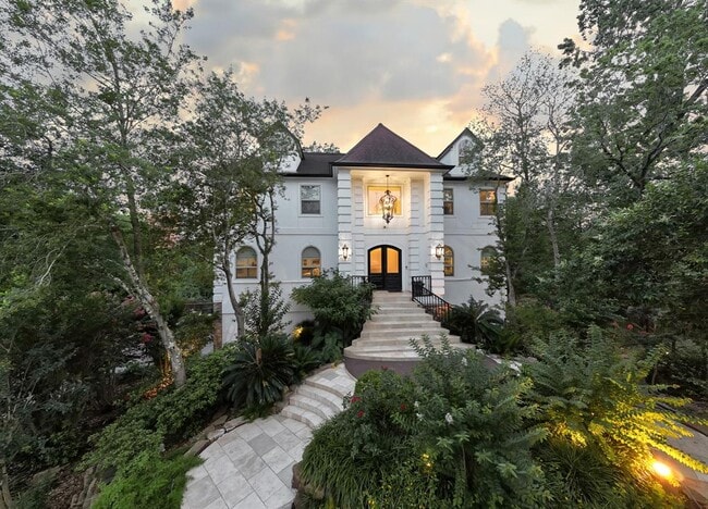 Building Photo - 1 Magnolia Bend Dr