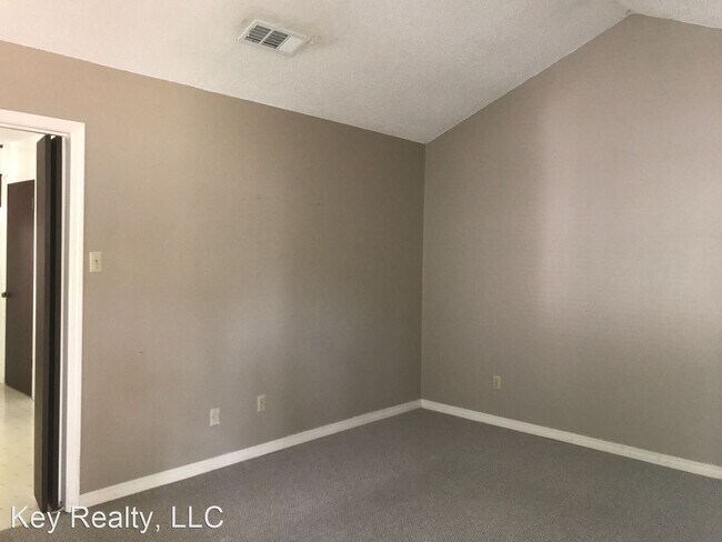 Foto del edificio - 2 br, 1 bath House - 3224-D Elliott St
