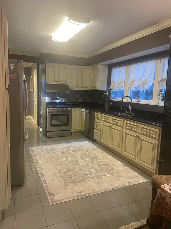 Photo - 6605 Ellenwood Dr House