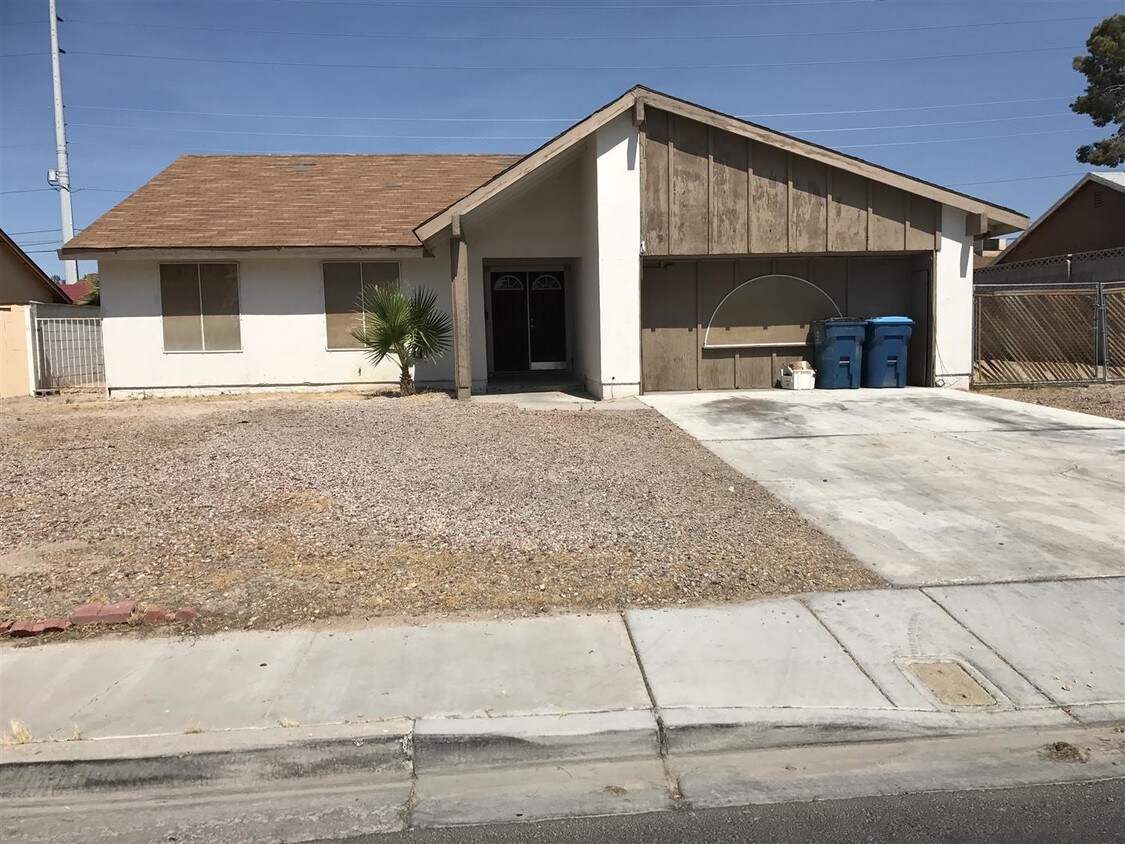 Primary Photo - 5398 Latigo St