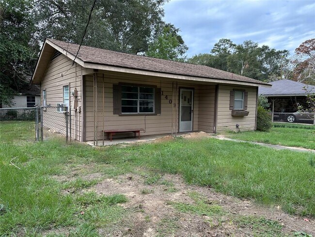 Building Photo - 1409 W Pavillion St