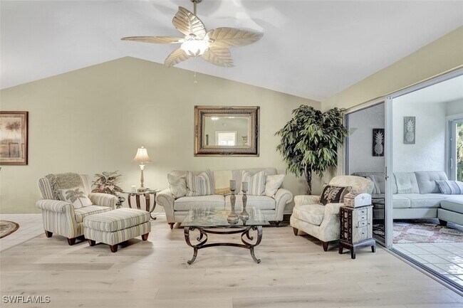Building Photo - 5899 Chanteclair Dr