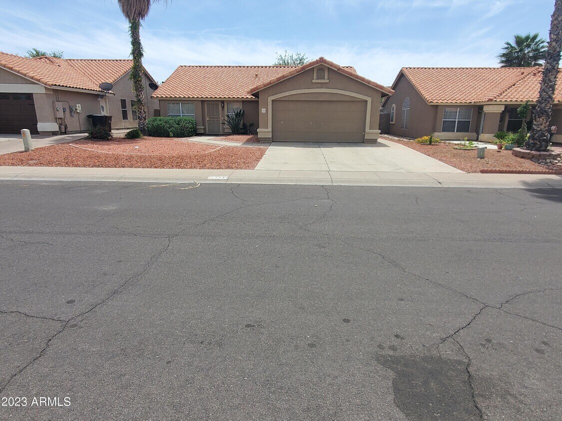 Foto principal - 7541 W Calavar Rd