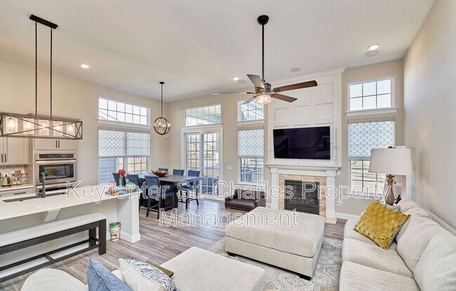 Foto del edificio - 2453 Grover Ridge Dr