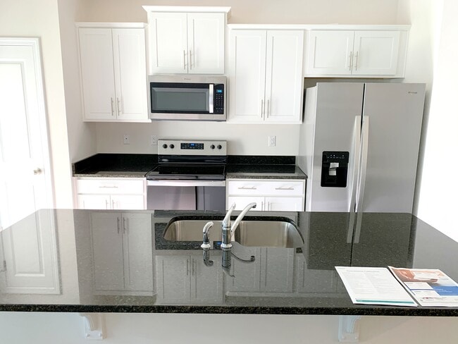 Kitchen - 6115 Guildford Hill Ln