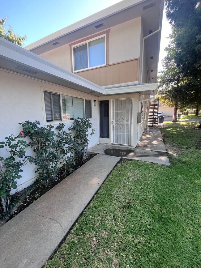 Building Photo - NICE CONDO IN CITRUS HEIGHTS!