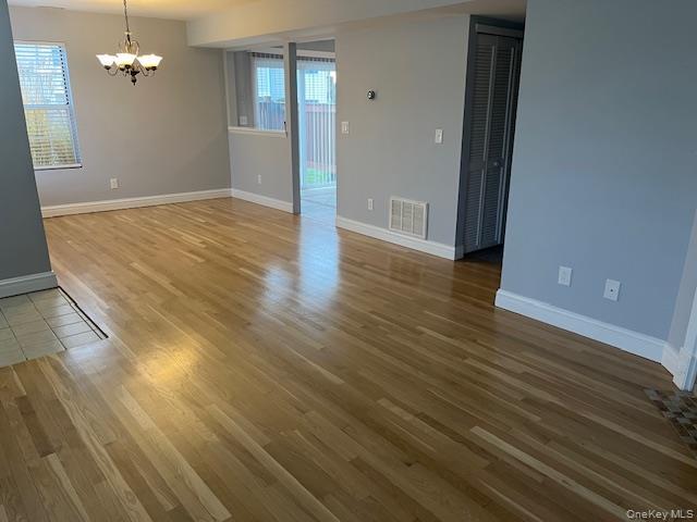 Foto del edificio - 4321 Whispering Hills Rd