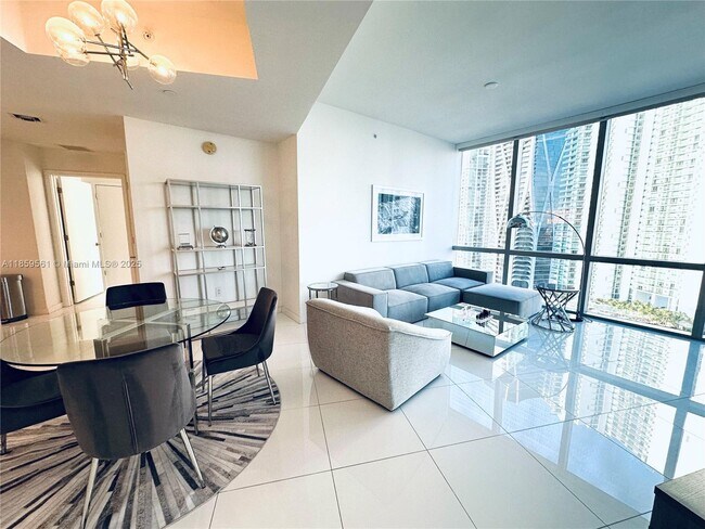 Foto del edificio - 851 NE 1st Ave