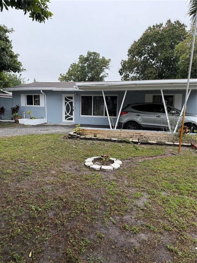 Building Photo - 710 N 66 Terrace