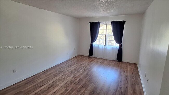 Foto del edificio - 9301 SW 92nd Ave