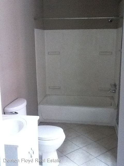 Foto del edificio - 224 E Oak St