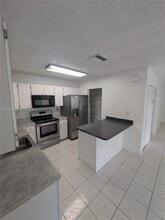 Building Photo - 8033 NW 41 Ct