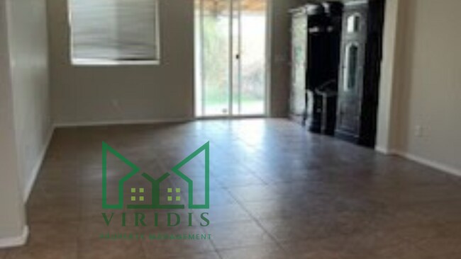 Foto del edificio - 5520 Rockview Dr