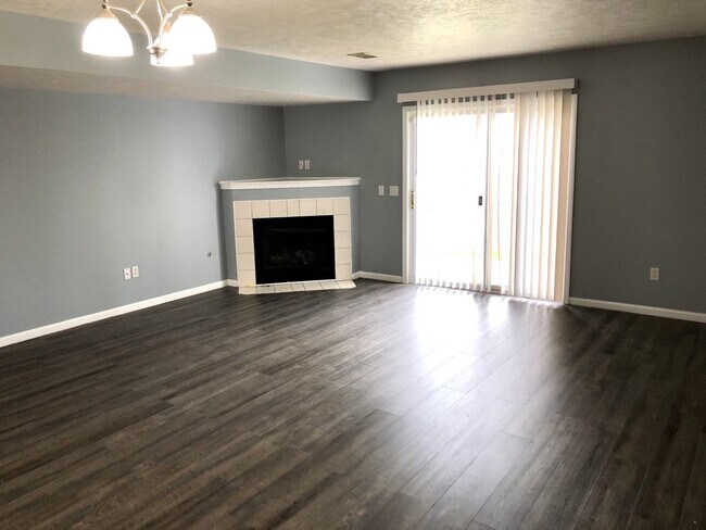 Foto del edificio - 3305 Park Ridge Ln NE