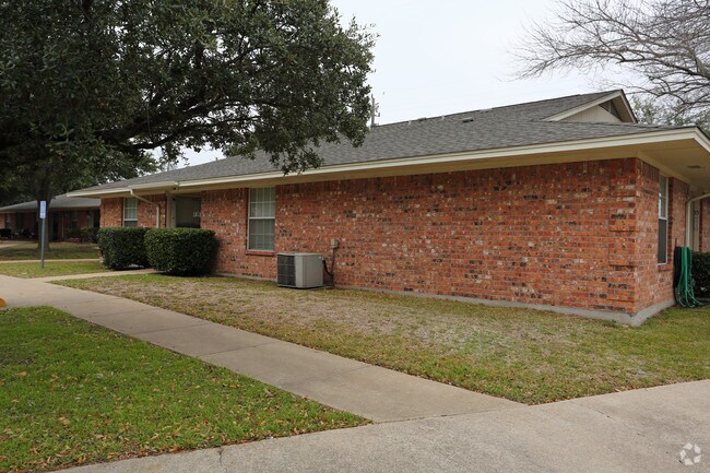 Crystal Falls Village Apartments Leander Texas Crystal Falls Village Apartments Leander Texas