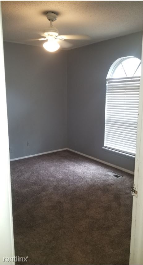 Building Photo - 2 br, 1 bath House - 6303 S Owasso Ave