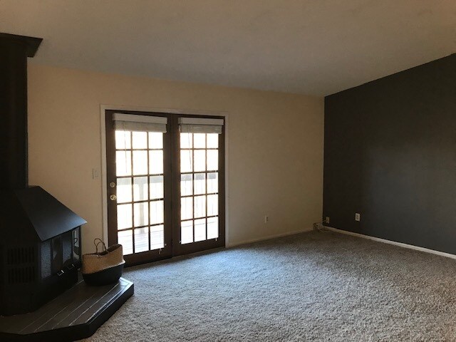 Building Photo - 6832 Cottage Grove Ln