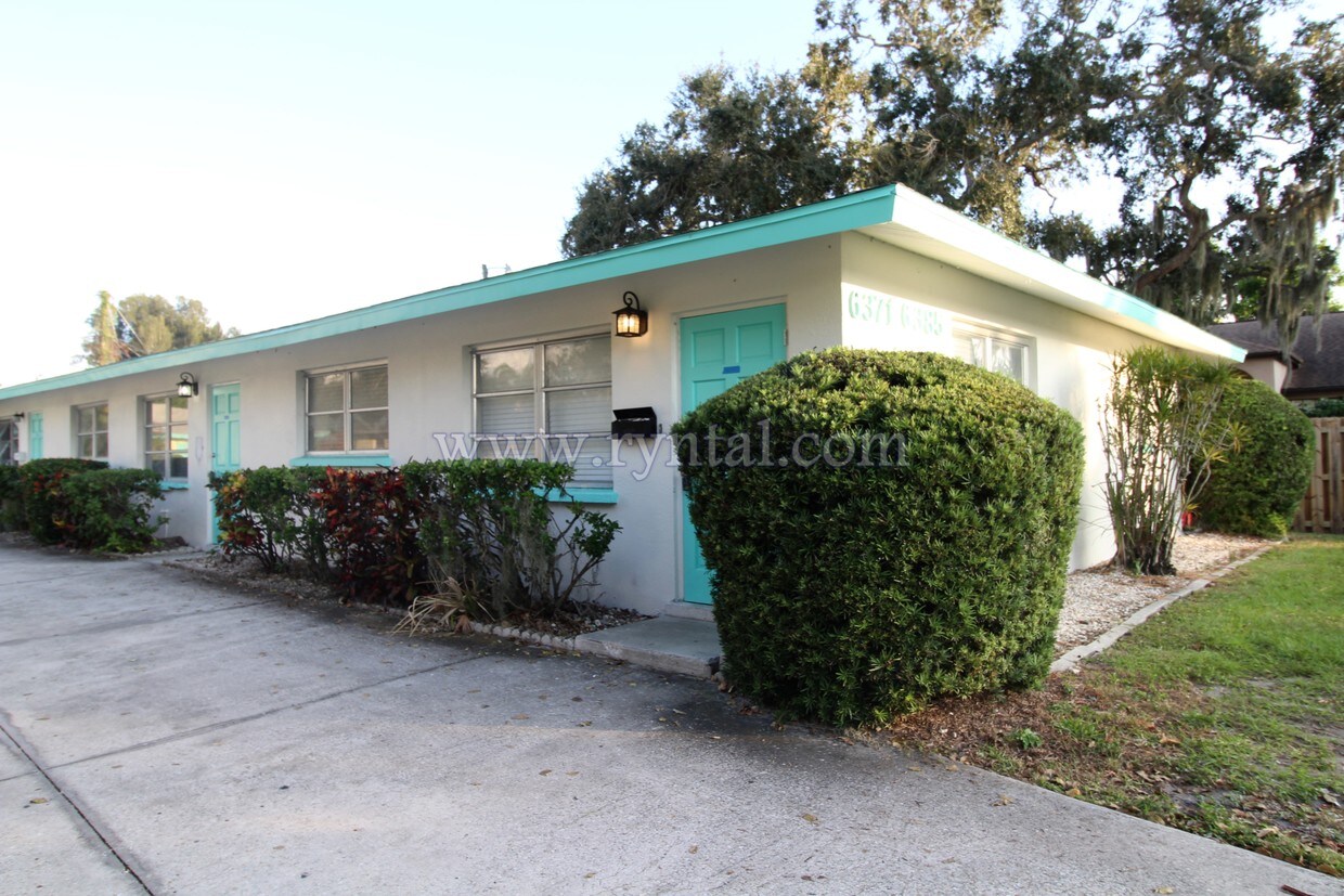 Primary Photo - 6371 Gateway Ave