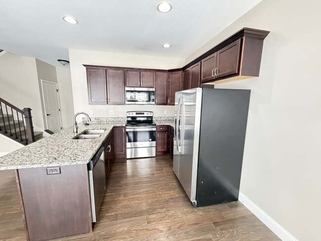 Building Photo - 754 Sedgegrass Dr