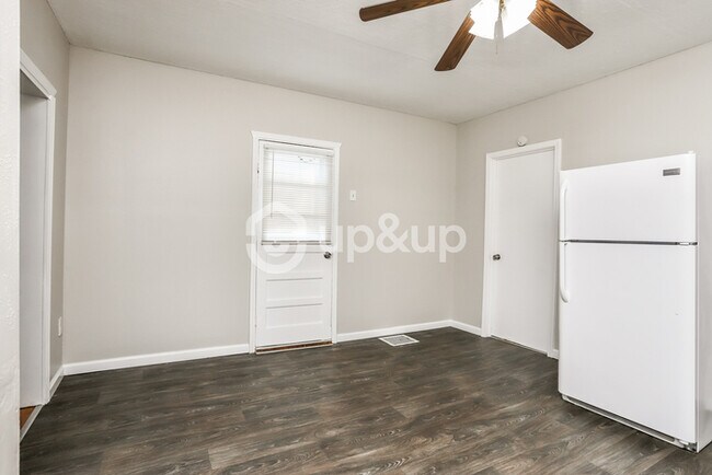 Foto del edificio - Fantastic 2bd/1ba home! Let yourself in!
