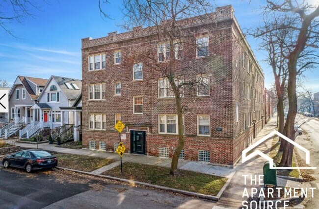 Foto del edificio - 3455 N Wolcott Ave