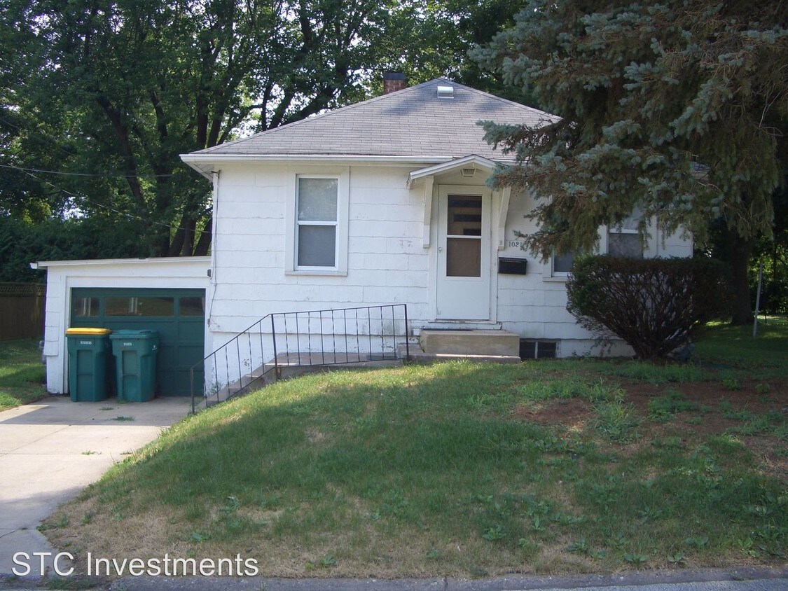 Primary Photo - 2 br, 1 bath House - 1021 E. Jefferson