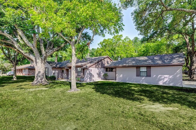 Foto del edificio - 9218 Hammerly Blvd