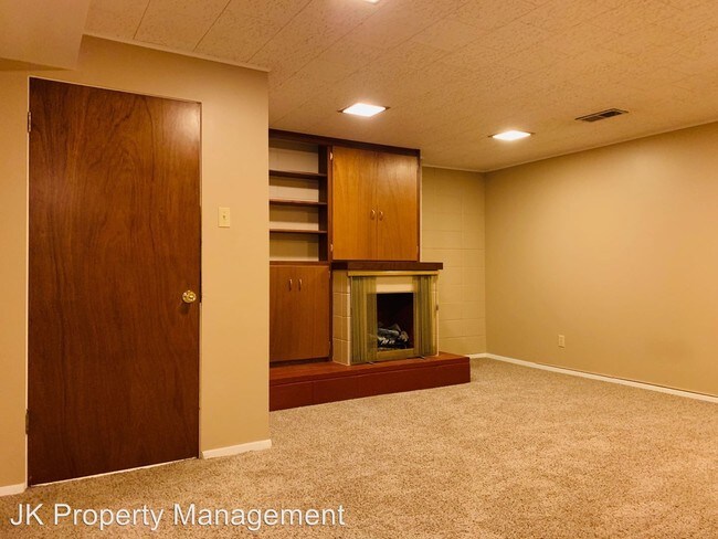 Foto del edificio - 219-221 16th St S