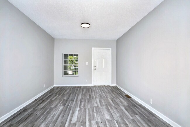 Foto del edificio - 414 N Temple Ave