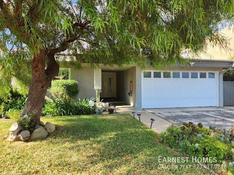 Primary Photo - 21019 Hackney St Canoga Park, CA 91304
