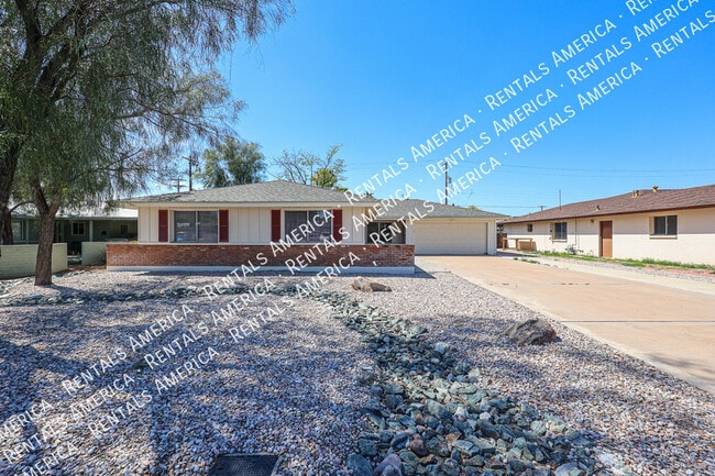 Foto del edificio - 3704 S Terrace Rd