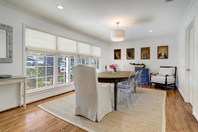 Building Photo - 4654 Merwin St