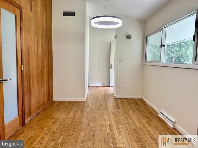 Foto del edificio - 28 Pardoe Rd