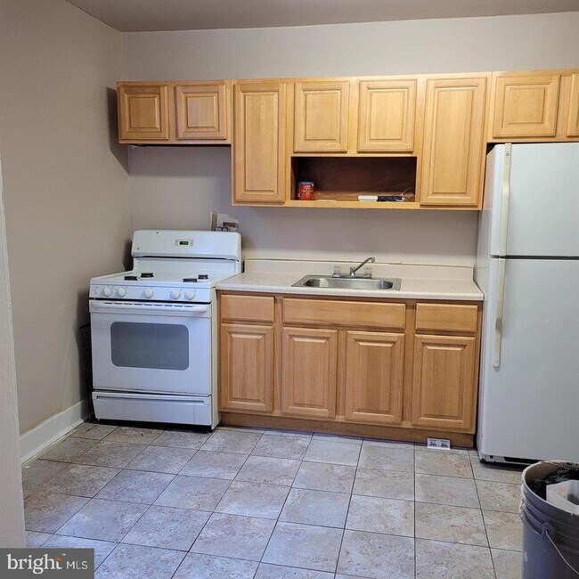 Foto del edificio - 4102 W Maple Ave