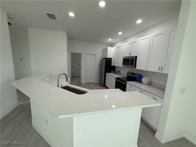 Foto del edificio - 17444 Barbara Dr