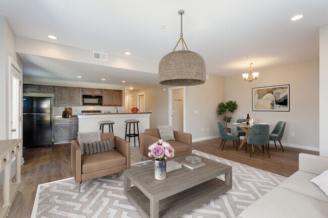 Foto del edificio - The Lofts at Rose Monte Townhomes