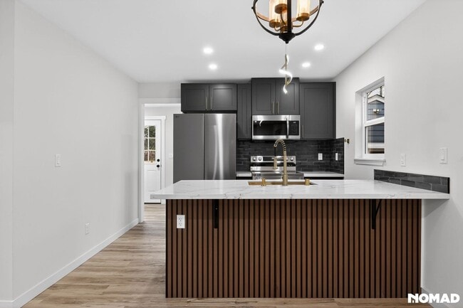 Building Photo - 99 Sumner Ave