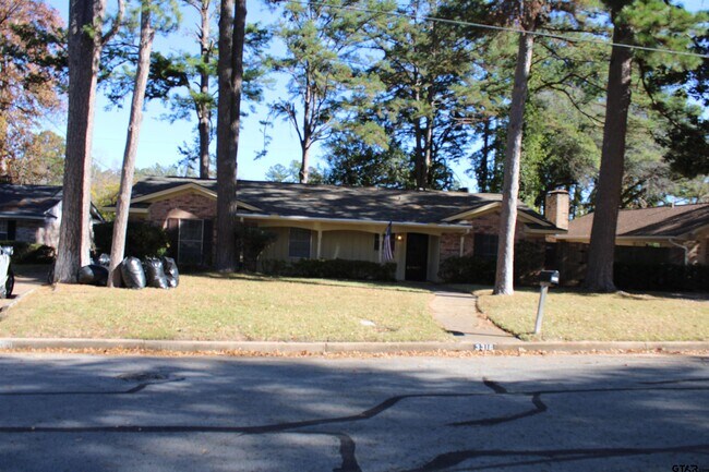 Building Photo - 8207 Clemson Dr