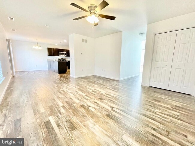 Building Photo - 56 Black Cherry Dr