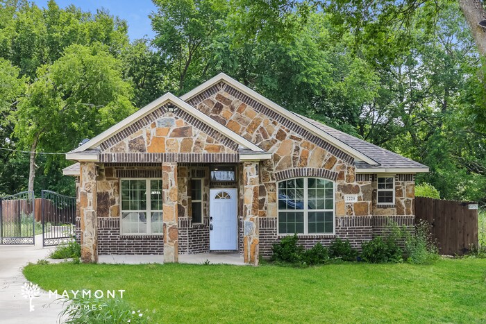 Foto principal - Charming 3-Bedroom Home with Modern Touches