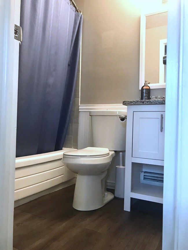 Foto del edificio - 3501 Clinton Ave