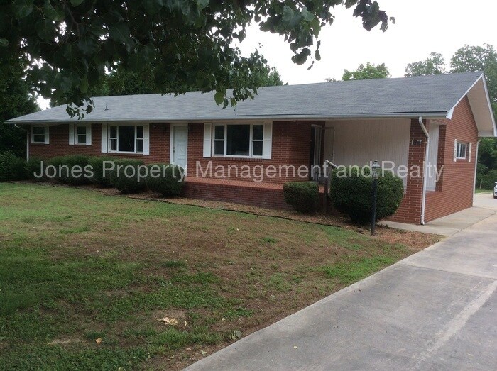 Foto principal - 155 Winterlocken Rd