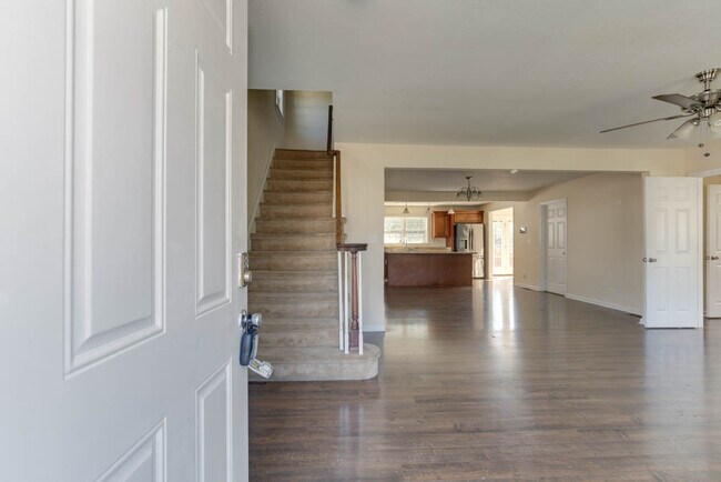 Foto del edificio - 2 Alden Ave