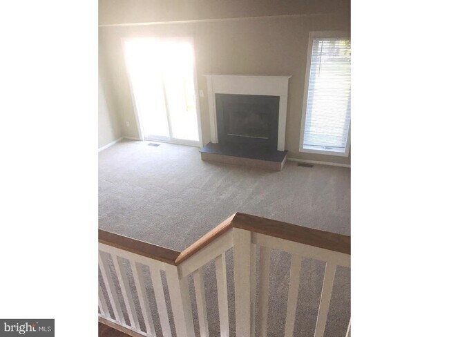 Building Photo - 117 Lake Arrowhead Cir