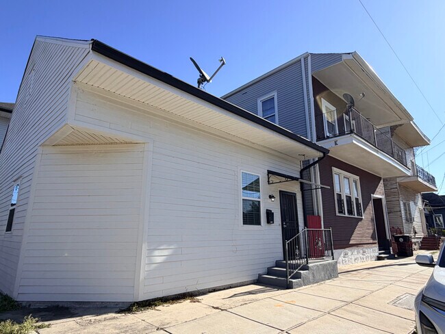 Foto del edificio - 910 N Rocheblave St