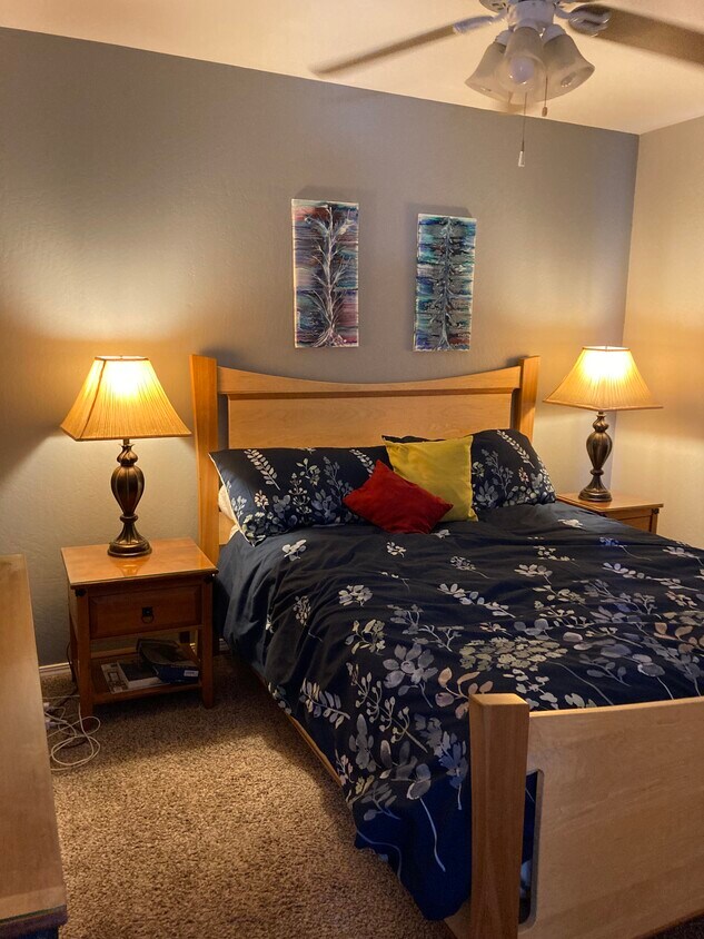 Bedrooom 1 Queen Bed - 1437 Birchwood St